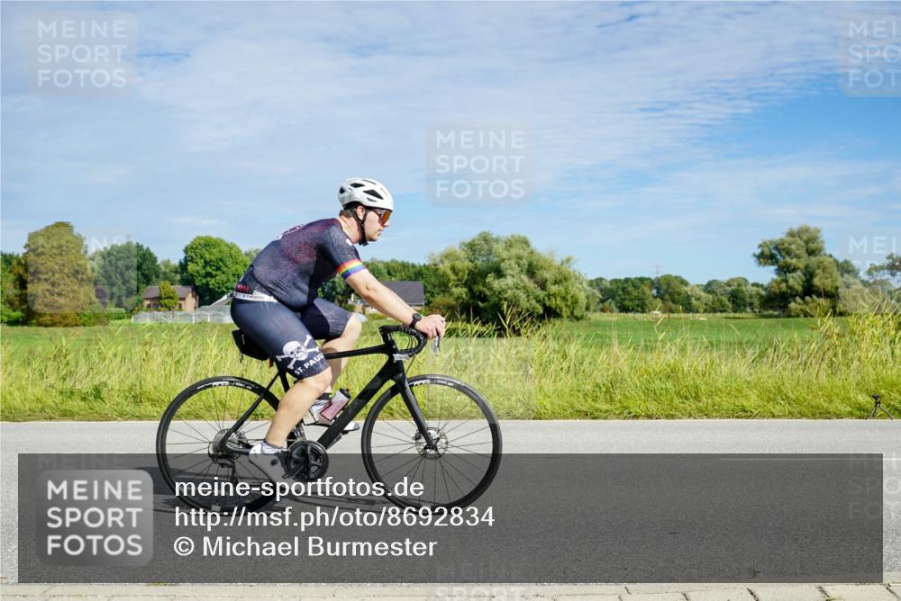 31.08.2025 - Elbe Triathlon Hamburg Michael Burmester http://msf.ph/oto/8692834 31.08.2025 10:49:13 Radfahren 1104, 1190, 1308, 1424, 1496 meine-sportfotos.de