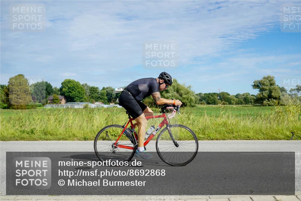 31.08.2025 - Elbe Triathlon Hamburg Michael Burmester http://msf.ph/oto/8692868 31.08.2025 10:50:44 Radfahren 794, 1176, 1244, 1287 meine-sportfotos.de