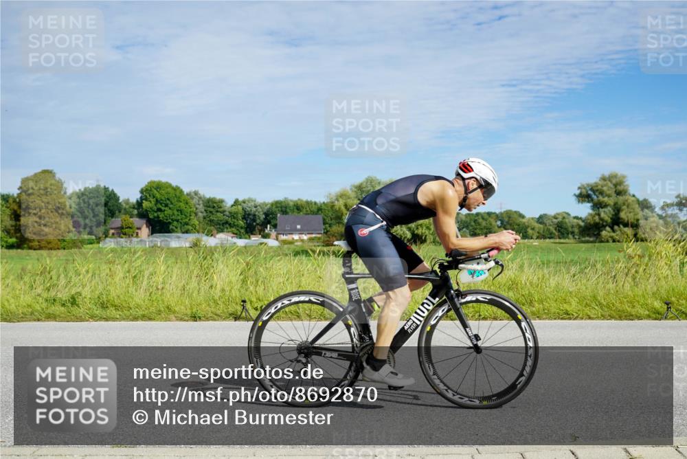 31.08.2025 - Elbe Triathlon Hamburg Michael Burmester http://msf.ph/oto/8692870 31.08.2025 10:50:48 Radfahren 794, 1176, 1244, 1287, 1324 meine-sportfotos.de