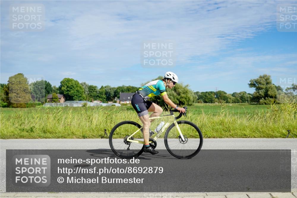 31.08.2025 - Elbe Triathlon Hamburg Michael Burmester http://msf.ph/oto/8692879 31.08.2025 10:51:07 Radfahren 1150, 1156, 1204, 1231, 1241, 1418, 1446 meine-sportfotos.de
