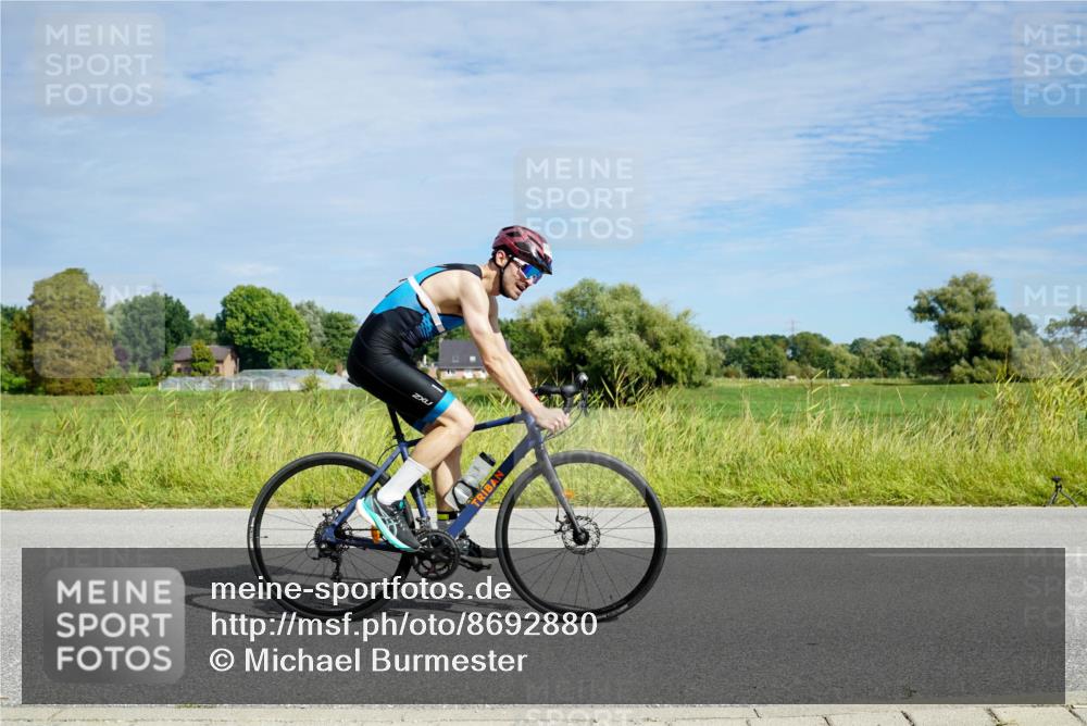 31.08.2025 - Elbe Triathlon Hamburg Michael Burmester http://msf.ph/oto/8692880 31.08.2025 10:51:09 Radfahren 1150, 1156, 1418, 1446 meine-sportfotos.de
