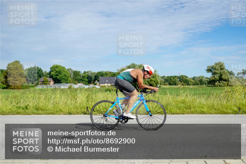 31.08.2025 - Elbe Triathlon Hamburg Michael Burmester http://msf.ph/oto/8692900 31.08.2025 10:51:38 Radfahren 874, 1125, 1315, 1384 meine-sportfotos.de