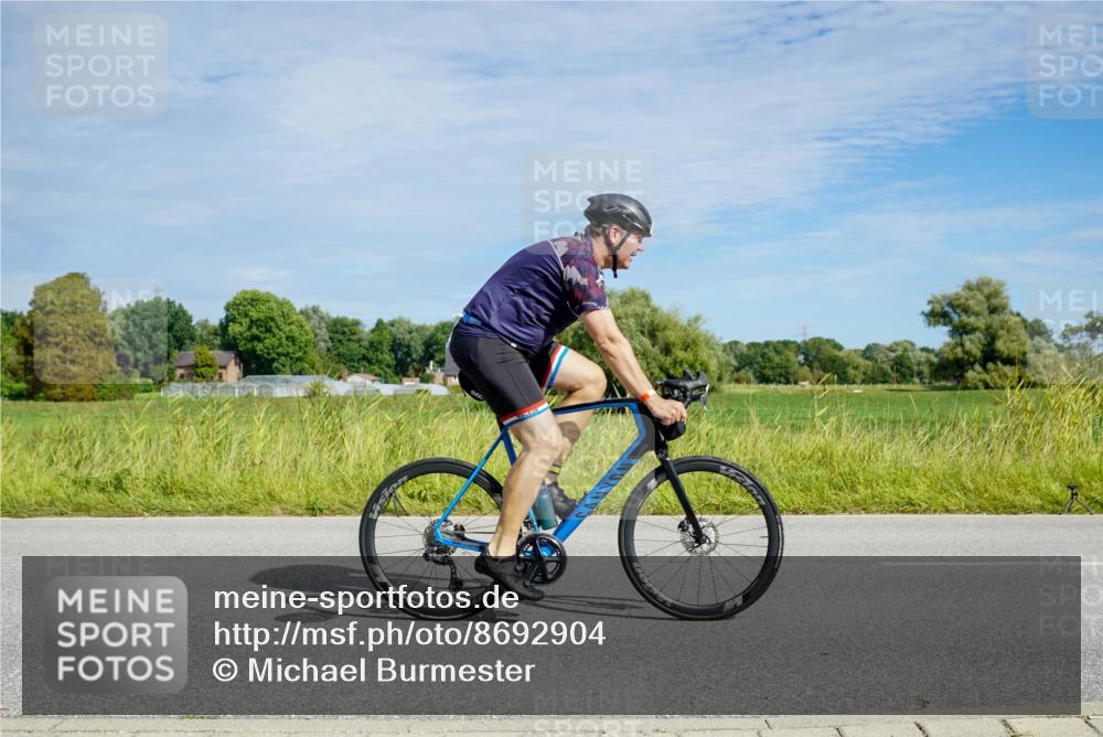 31.08.2025 - Elbe Triathlon Hamburg Michael Burmester http://msf.ph/oto/8692904 31.08.2025 10:51:45 Radfahren 1125, 1205, 1228, 1234 meine-sportfotos.de