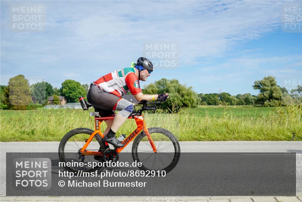 31.08.2025 - Elbe Triathlon Hamburg Michael Burmester http://msf.ph/oto/8692910 31.08.2025 10:51:53 Radfahren 1234, 1242, 1271 meine-sportfotos.de