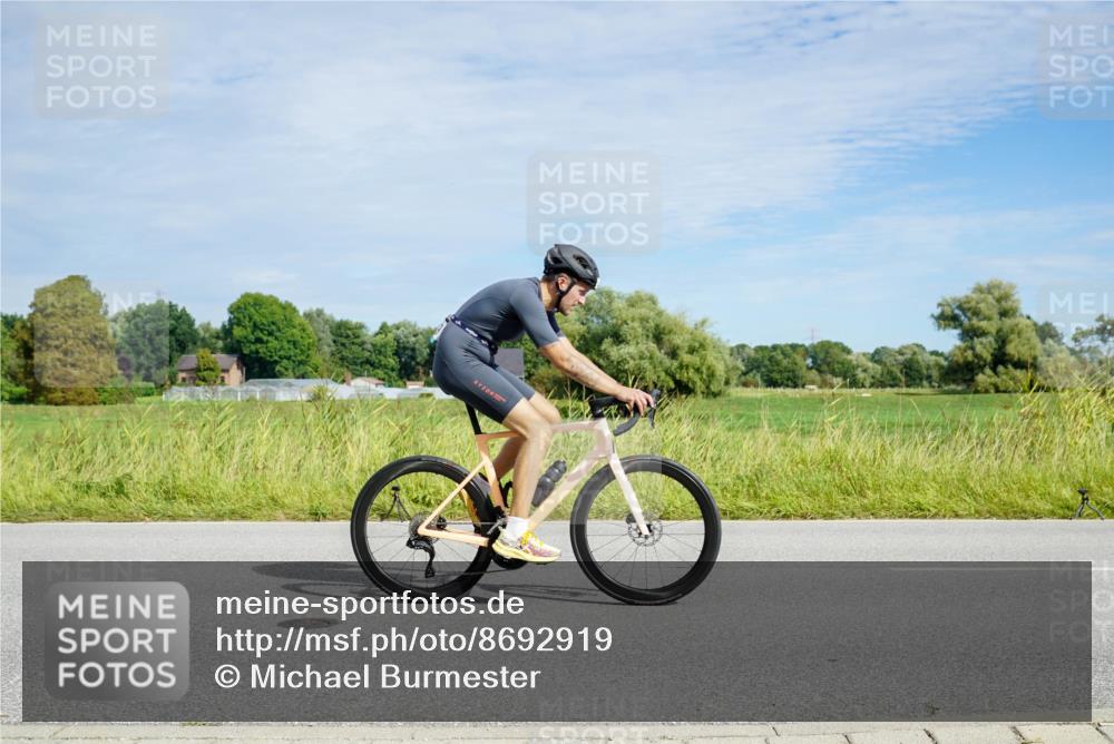 31.08.2025 - Elbe Triathlon Hamburg Michael Burmester http://msf.ph/oto/8692919 31.08.2025 10:52:10 Radfahren 1159, 1186, 1237, 1434, 1492 meine-sportfotos.de