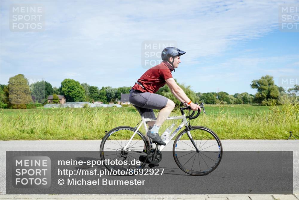 31.08.2025 - Elbe Triathlon Hamburg Michael Burmester http://msf.ph/oto/8692927 31.08.2025 10:52:37 Radfahren 1113, 1124, 1265 meine-sportfotos.de
