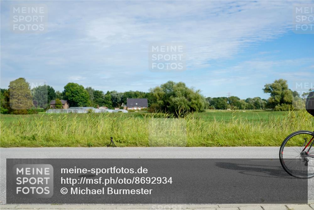 31.08.2025 - Elbe Triathlon Hamburg Michael Burmester http://msf.ph/oto/8692934 31.08.2025 10:52:56 Radfahren 758, 841, 1207, 1258, 1295, 1389 meine-sportfotos.de