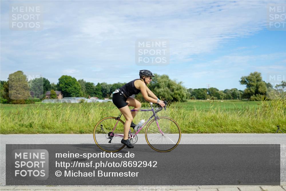 31.08.2025 - Elbe Triathlon Hamburg Michael Burmester http://msf.ph/oto/8692942 31.08.2025 10:53:20 Radfahren 1378, 1413, 1449, 1487, 1494 meine-sportfotos.de