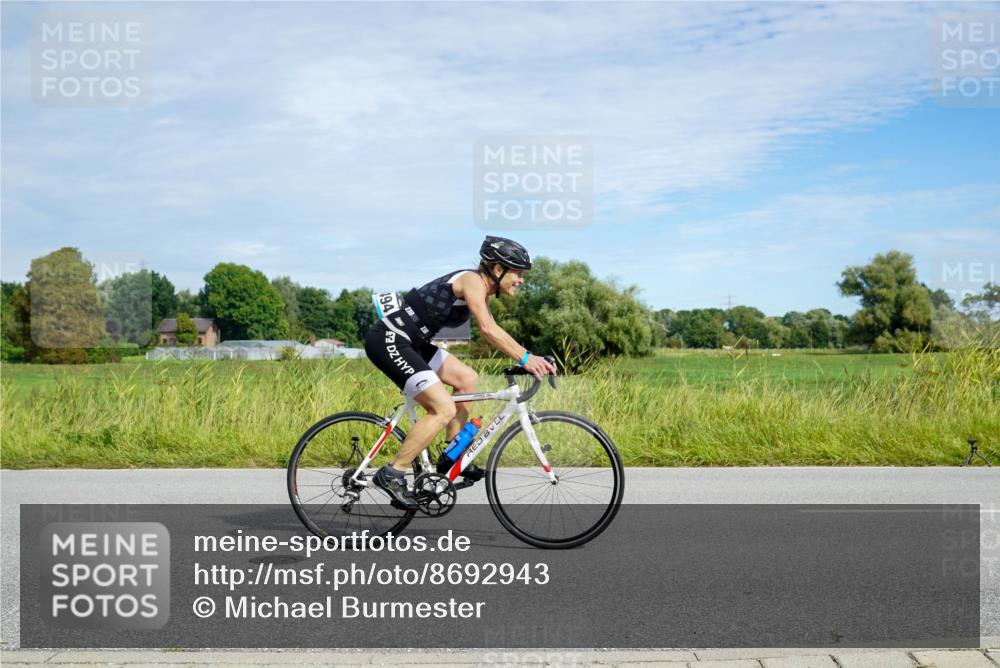 31.08.2025 - Elbe Triathlon Hamburg Michael Burmester http://msf.ph/oto/8692943 31.08.2025 10:53:22 Radfahren 1378, 1487, 1494 meine-sportfotos.de