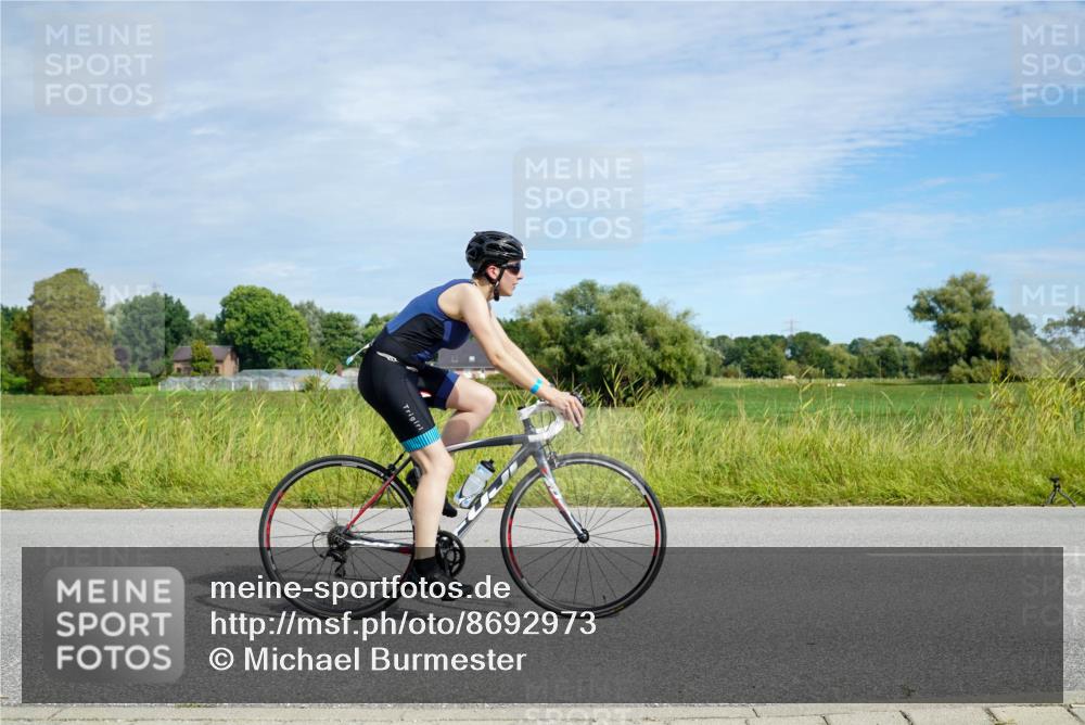 31.08.2025 - Elbe Triathlon Hamburg Michael Burmester http://msf.ph/oto/8692973 31.08.2025 10:54:23 Radfahren 1178, 1388, 1425, 1436 meine-sportfotos.de