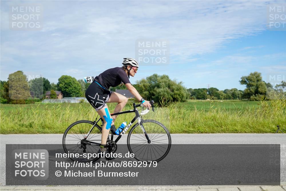 31.08.2025 - Elbe Triathlon Hamburg Michael Burmester http://msf.ph/oto/8692979 31.08.2025 10:54:33 Radfahren 988, 1285, 1433, 1436, 1442 meine-sportfotos.de
