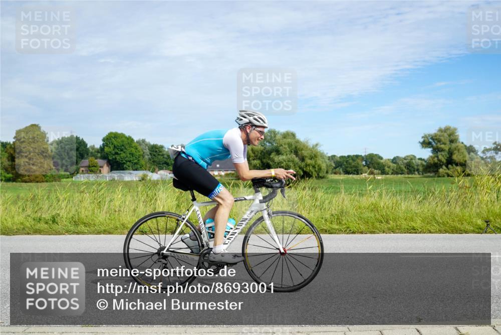 31.08.2025 - Elbe Triathlon Hamburg Michael Burmester http://msf.ph/oto/8693001 31.08.2025 10:55:22 Radfahren 1272, 1396, 1431, 1481, 1486 meine-sportfotos.de