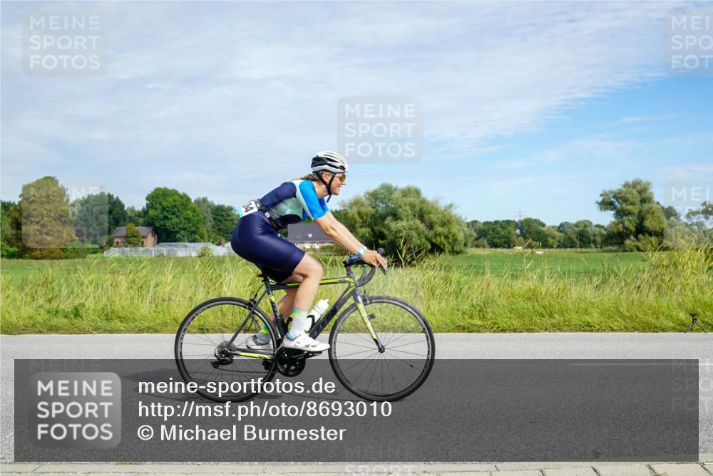 31.08.2025 - Elbe Triathlon Hamburg Michael Burmester http://msf.ph/oto/8693010 31.08.2025 10:55:42 Radfahren 1122, 1404, 1462 meine-sportfotos.de