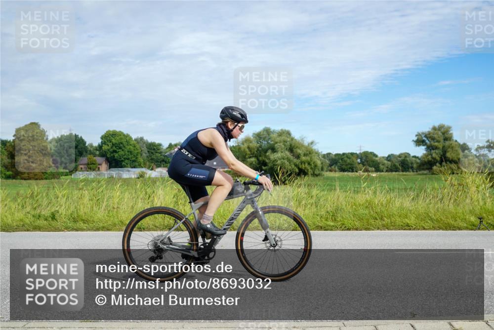 31.08.2025 - Elbe Triathlon Hamburg Michael Burmester http://msf.ph/oto/8693032 31.08.2025 10:56:35 Radfahren 772, 1366, 1374, 1406, 1407, 1409, 1474, 1475 meine-sportfotos.de