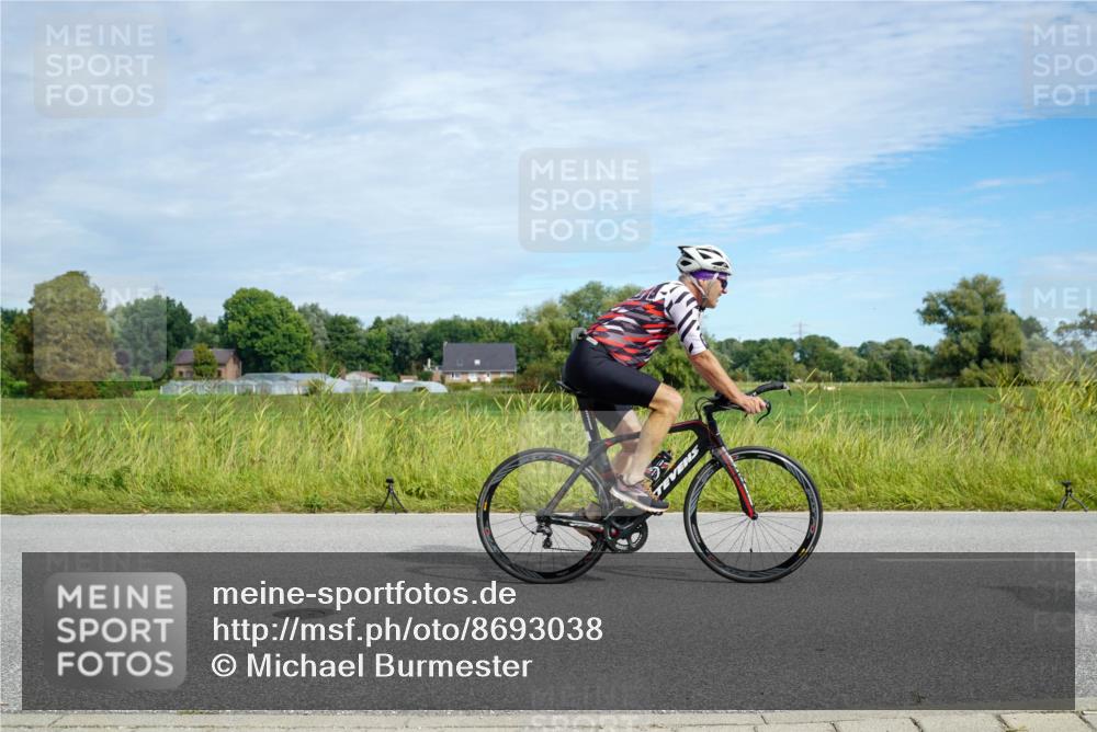 31.08.2025 - Elbe Triathlon Hamburg Michael Burmester http://msf.ph/oto/8693038 31.08.2025 10:56:41 Radfahren 772, 1166, 1250, 1301, 1407, 1430, 1474, 1475 meine-sportfotos.de