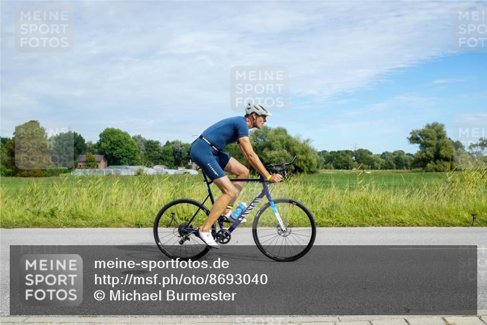 31.08.2025 - Elbe Triathlon Hamburg Michael Burmester http://msf.ph/oto/8693040 31.08.2025 10:56:44 Radfahren 772, 1166, 1250, 1301, 1407, 1430, 1474 meine-sportfotos.de