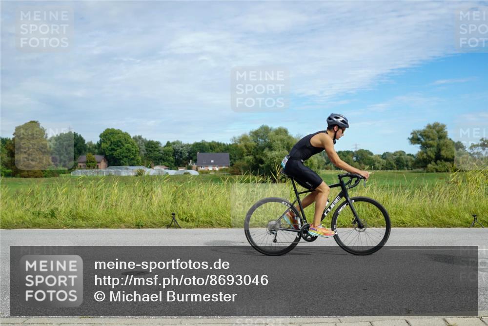 31.08.2025 - Elbe Triathlon Hamburg Michael Burmester http://msf.ph/oto/8693046 31.08.2025 10:56:51 Radfahren 1383, 1603 meine-sportfotos.de