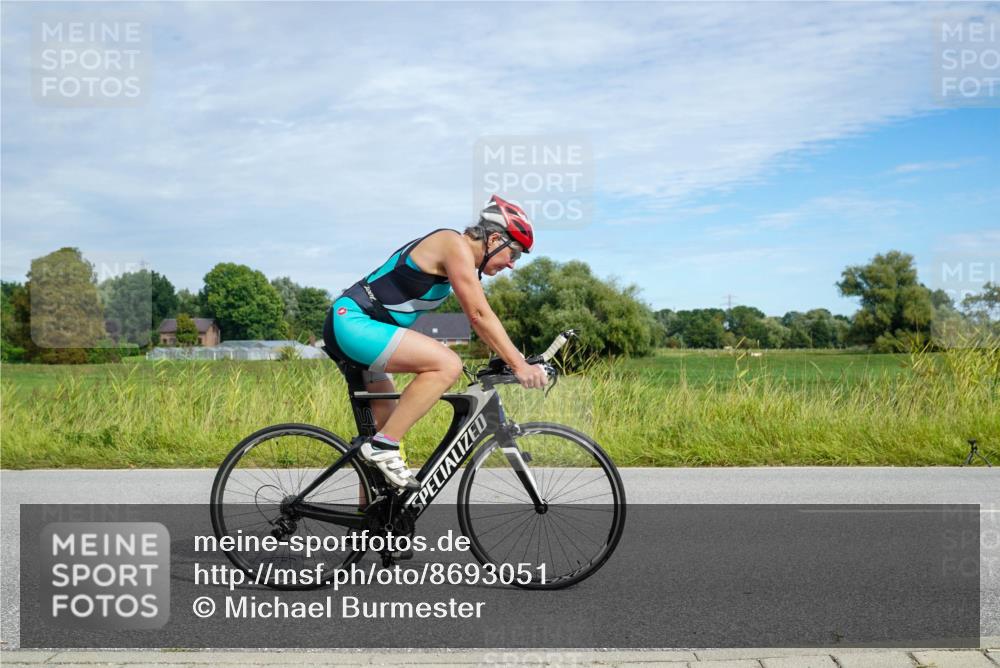 31.08.2025 - Elbe Triathlon Hamburg Michael Burmester http://msf.ph/oto/8693051 31.08.2025 10:57:09 Radfahren 1297, 1323, 1504, 1601, 1614 meine-sportfotos.de