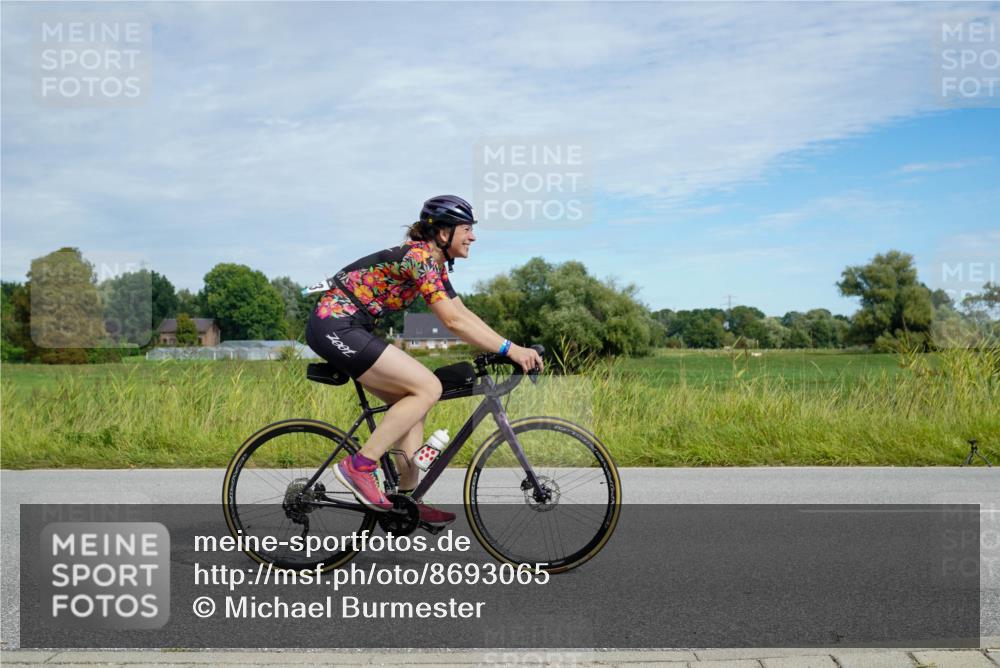 31.08.2025 - Elbe Triathlon Hamburg Michael Burmester http://msf.ph/oto/8693065 31.08.2025 10:57:28 Radfahren 1312, 1345, 1405, 1463 meine-sportfotos.de