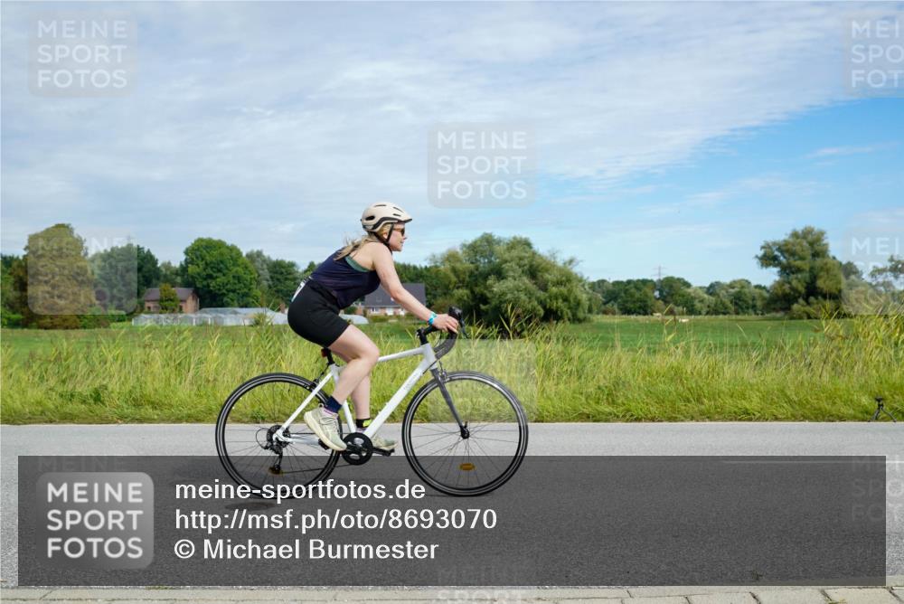 31.08.2025 - Elbe Triathlon Hamburg Michael Burmester http://msf.ph/oto/8693070 31.08.2025 10:57:35 Radfahren 1161, 1345, 1377, 1502 meine-sportfotos.de