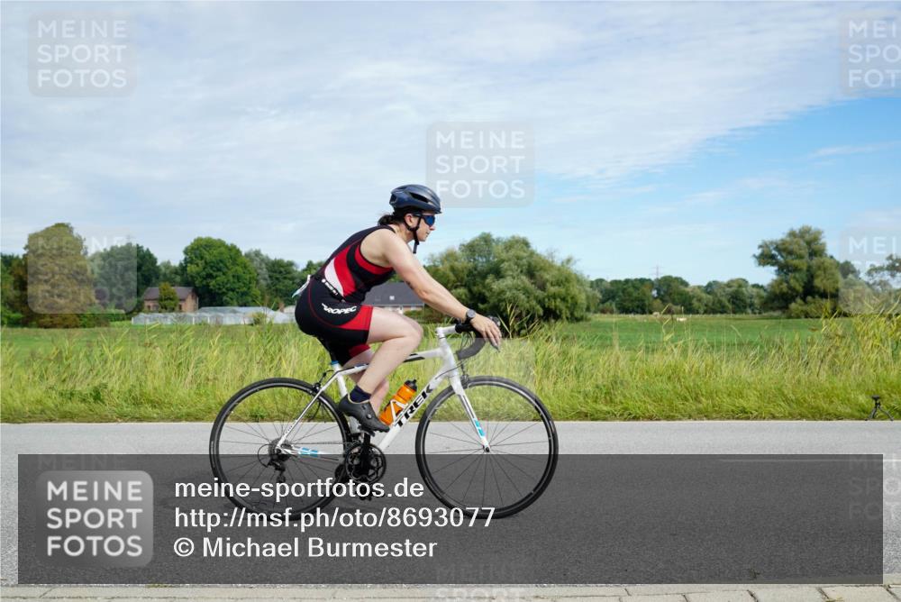 31.08.2025 - Elbe Triathlon Hamburg Michael Burmester http://msf.ph/oto/8693077 31.08.2025 10:57:51 Radfahren 1358, 1401, 1438, 1447, 1493, 1503 meine-sportfotos.de