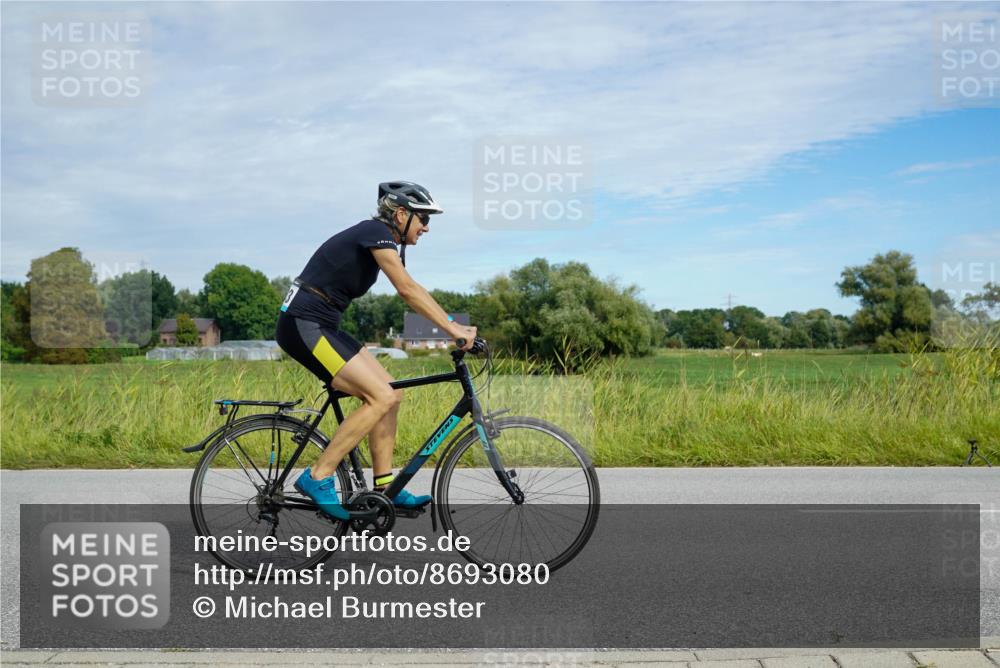31.08.2025 - Elbe Triathlon Hamburg Michael Burmester http://msf.ph/oto/8693080 31.08.2025 10:57:56 Radfahren 1329, 1401, 1420, 1438, 1441, 1447, 1493, 1495 meine-sportfotos.de