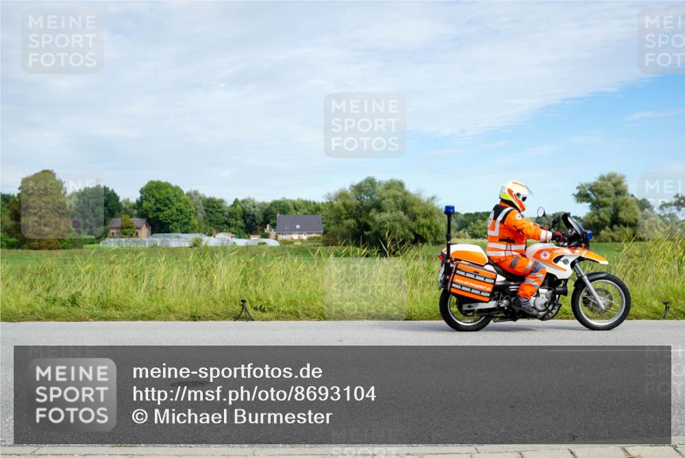 31.08.2025 - Elbe Triathlon Hamburg Michael Burmester http://msf.ph/oto/8693104 31.08.2025 10:58:52 Radfahren 1280, 1327, 1387, 1394, 1415, 1459, 1575 meine-sportfotos.de