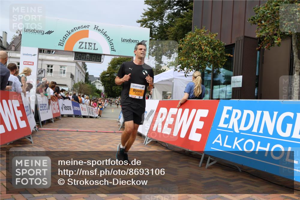 31.08.2025 - 21. Blankeneser Heldenlauf Strokosch-Dieckow http://msf.ph/oto/8693106 31.08.2025 12:37:13 Ziel 5409, 4365 meine-sportfotos.de