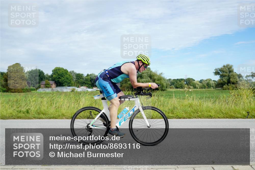 31.08.2025 - Elbe Triathlon Hamburg Michael Burmester http://msf.ph/oto/8693116 31.08.2025 10:59:19 Radfahren 1251, 1326, 1452 meine-sportfotos.de