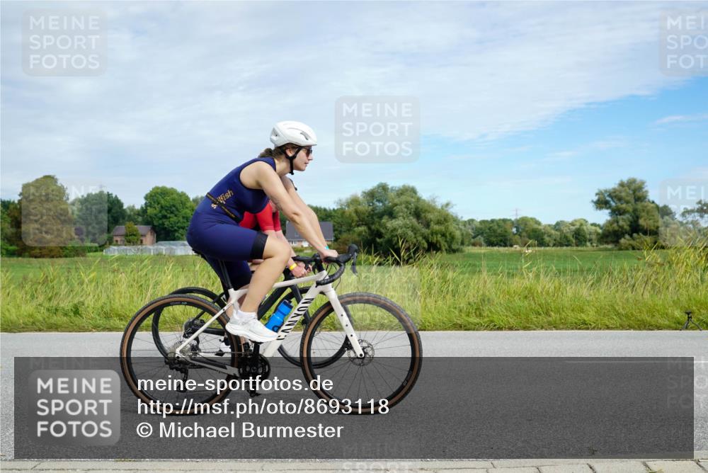 31.08.2025 - Elbe Triathlon Hamburg Michael Burmester http://msf.ph/oto/8693118 31.08.2025 10:59:41 Radfahren 1281, 1310, 1318, 1319, 1344, 1362, 1417, 1423 meine-sportfotos.de