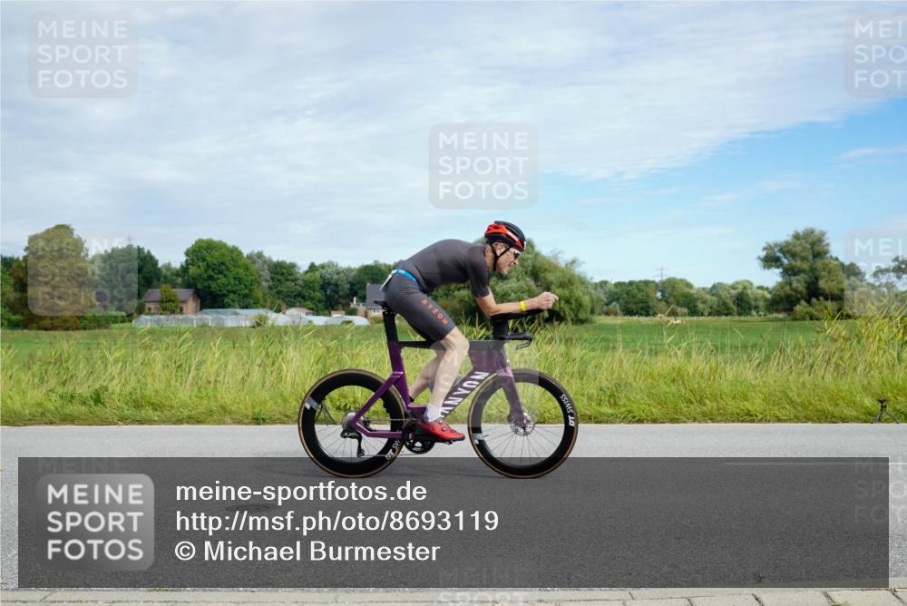 31.08.2025 - Elbe Triathlon Hamburg Michael Burmester http://msf.ph/oto/8693119 31.08.2025 10:59:43 Radfahren 1281, 1310, 1318, 1319, 1344, 1362, 1417, 1423 meine-sportfotos.de
