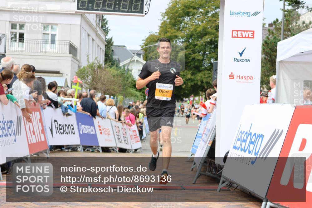 31.08.2025 - 21. Blankeneser Heldenlauf Strokosch-Dieckow http://msf.ph/oto/8693136 31.08.2025 12:37:11 Ziel 5409, 4365 meine-sportfotos.de
