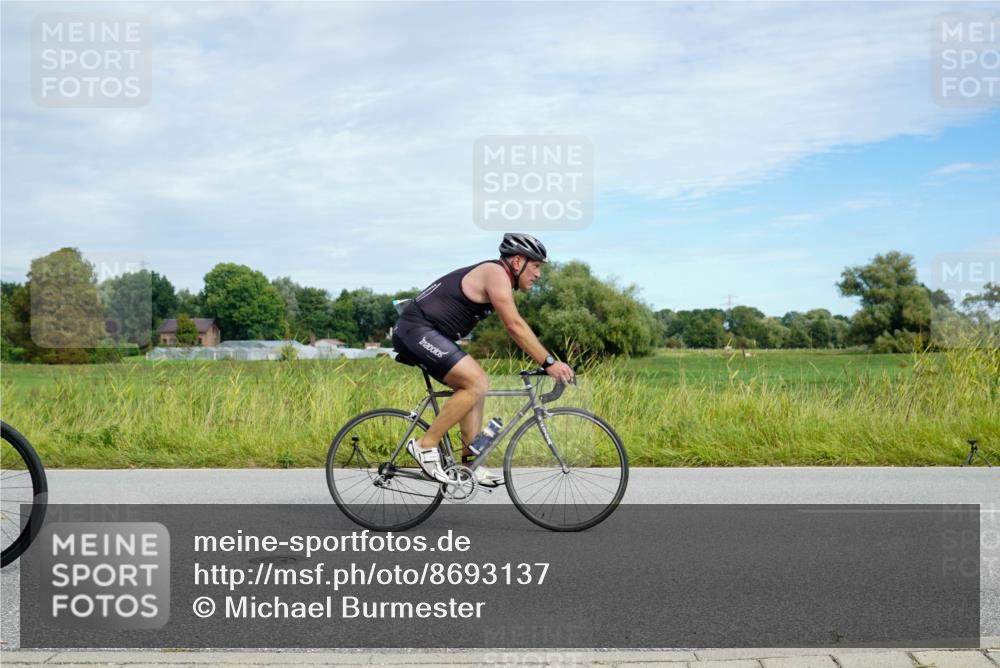 31.08.2025 - Elbe Triathlon Hamburg Michael Burmester http://msf.ph/oto/8693137 31.08.2025 11:00:09 Radfahren 1256, 1273, 1283, 1292, 1313, 1348, 1490, 1588 meine-sportfotos.de