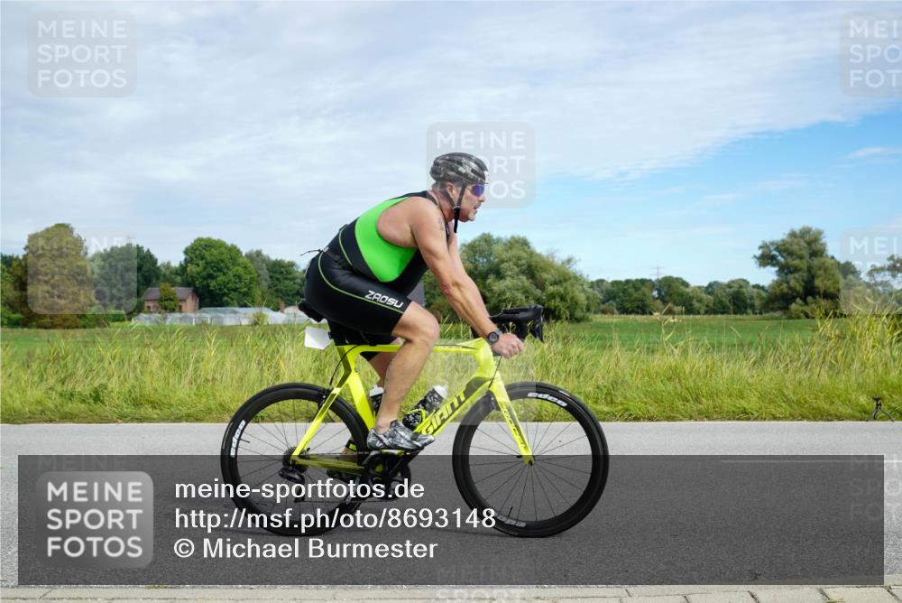 31.08.2025 - Elbe Triathlon Hamburg Michael Burmester http://msf.ph/oto/8693148 31.08.2025 11:00:38 Radfahren 1275, 1306, 1391 meine-sportfotos.de