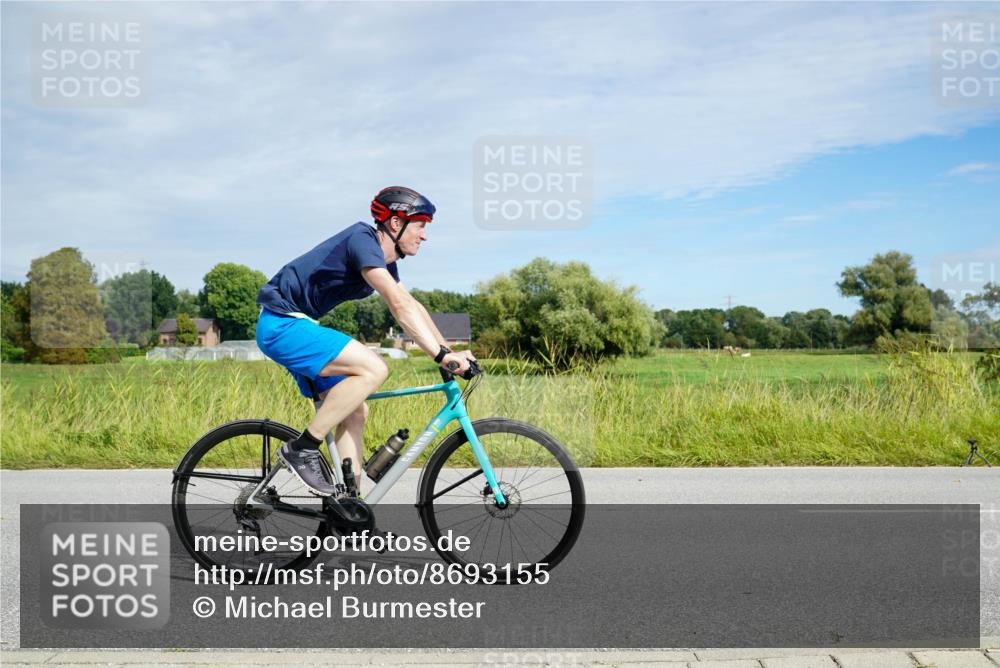 31.08.2025 - Elbe Triathlon Hamburg Michael Burmester http://msf.ph/oto/8693155 31.08.2025 11:01:06 Radfahren 1245, 1259, 1397, 1609 meine-sportfotos.de
