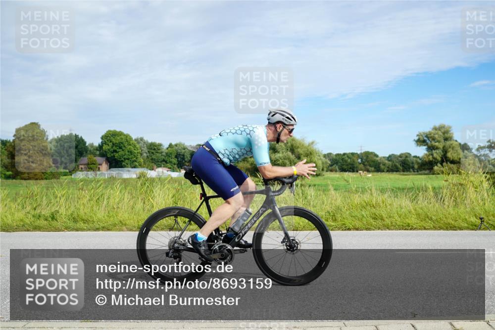 31.08.2025 - Elbe Triathlon Hamburg Michael Burmester http://msf.ph/oto/8693159 31.08.2025 11:01:11 Radfahren 1245, 1259, 1359, 1360, 1397, 1609, 1612 meine-sportfotos.de