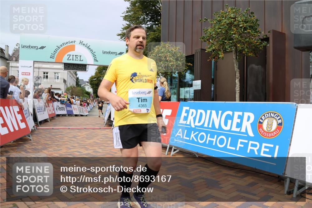 31.08.2025 - 21. Blankeneser Heldenlauf Strokosch-Dieckow http://msf.ph/oto/8693167 31.08.2025 12:37:07 Ziel 4153, 4365 meine-sportfotos.de