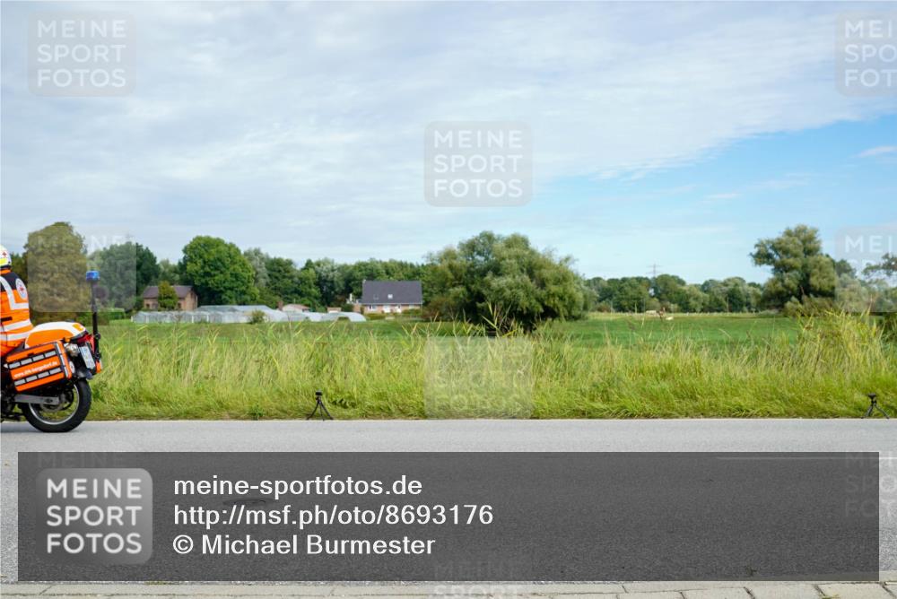 31.08.2025 - Elbe Triathlon Hamburg Michael Burmester http://msf.ph/oto/8693176 31.08.2025 11:01:47 Radfahren 1248, 1317, 1455 meine-sportfotos.de