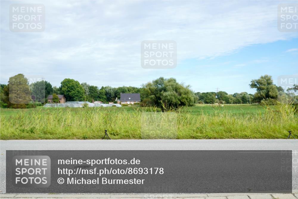 31.08.2025 - Elbe Triathlon Hamburg Michael Burmester http://msf.ph/oto/8693178 31.08.2025 11:01:49 Radfahren 1248, 1317, 1455 meine-sportfotos.de