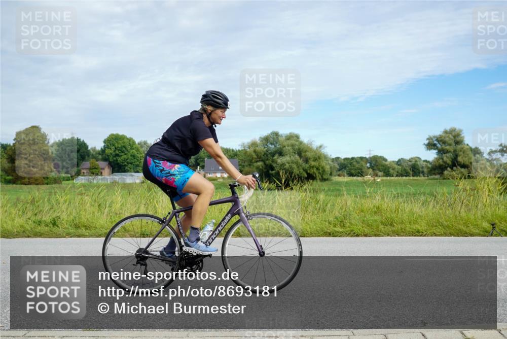 31.08.2025 - Elbe Triathlon Hamburg Michael Burmester http://msf.ph/oto/8693181 31.08.2025 11:01:49 Radfahren 1248, 1317, 1455 meine-sportfotos.de