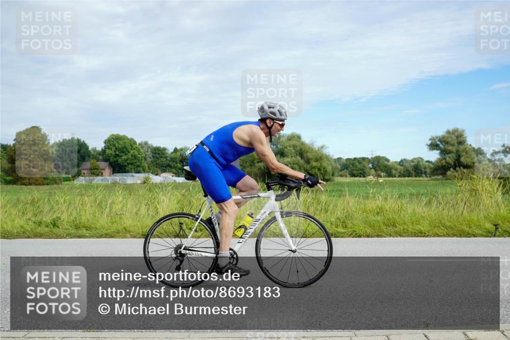 31.08.2025 - Elbe Triathlon Hamburg Michael Burmester http://msf.ph/oto/8693183 31.08.2025 11:01:56 Radfahren 1314, 1453, 1580 meine-sportfotos.de