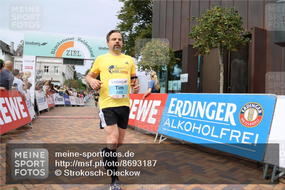 31.08.2025 - 21. Blankeneser Heldenlauf Strokosch-Dieckow http://msf.ph/oto/8693187 31.08.2025 12:37:07 Ziel 4153, 4365 meine-sportfotos.de