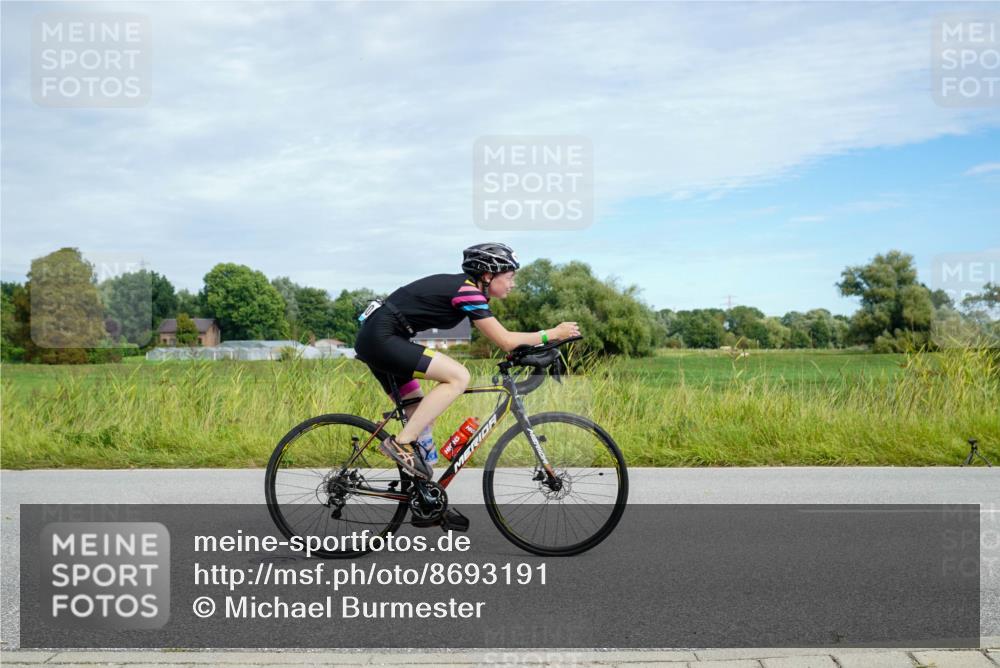31.08.2025 - Elbe Triathlon Hamburg Michael Burmester http://msf.ph/oto/8693191 31.08.2025 11:02:12 Radfahren 1523, 1530, 1567 meine-sportfotos.de