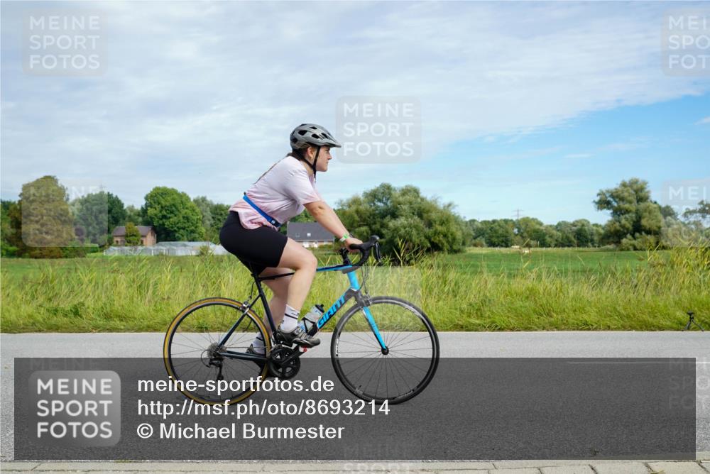 31.08.2025 - Elbe Triathlon Hamburg Michael Burmester http://msf.ph/oto/8693214 31.08.2025 11:03:16 Radfahren 1519, 1564 meine-sportfotos.de