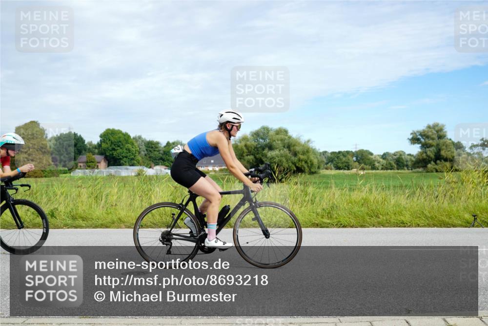 31.08.2025 - Elbe Triathlon Hamburg Michael Burmester http://msf.ph/oto/8693218 31.08.2025 11:03:29 Radfahren 1289, 1424, 1500, 1572 meine-sportfotos.de