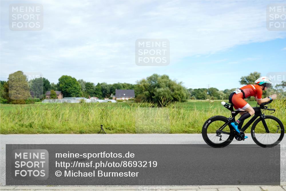 31.08.2025 - Elbe Triathlon Hamburg Michael Burmester http://msf.ph/oto/8693219 31.08.2025 11:03:30 Radfahren 1289, 1424, 1500, 1572 meine-sportfotos.de