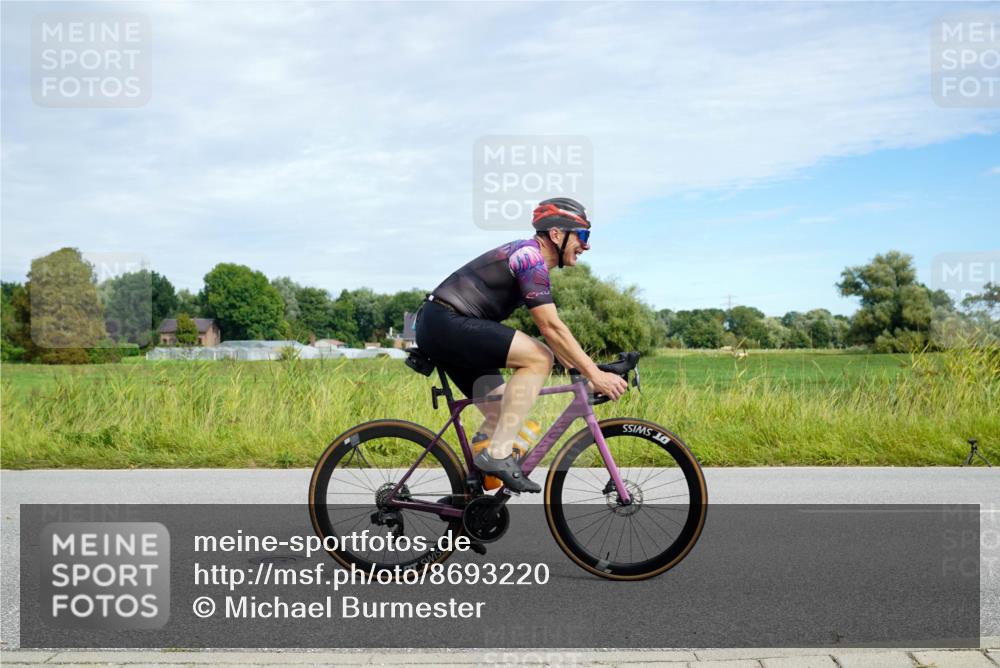31.08.2025 - Elbe Triathlon Hamburg Michael Burmester http://msf.ph/oto/8693220 31.08.2025 11:03:32 Radfahren 1284, 1289, 1424, 1500, 1542, 1572 meine-sportfotos.de