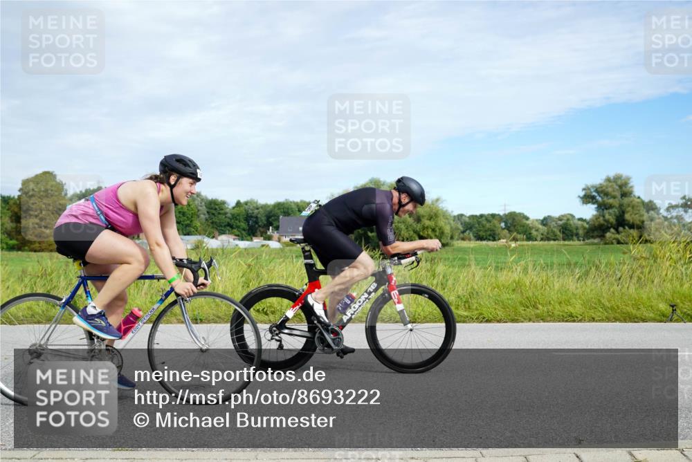 31.08.2025 - Elbe Triathlon Hamburg Michael Burmester http://msf.ph/oto/8693222 31.08.2025 11:03:37 Radfahren 1284, 1500, 1542 meine-sportfotos.de