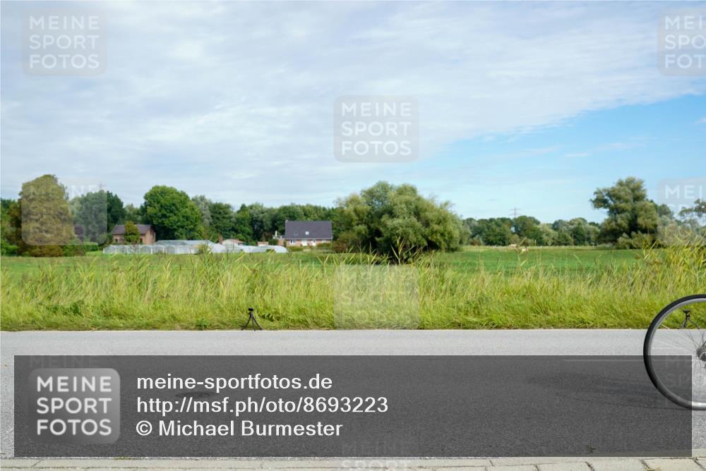 31.08.2025 - Elbe Triathlon Hamburg Michael Burmester http://msf.ph/oto/8693223 31.08.2025 11:03:37 Radfahren 1284, 1500, 1542 meine-sportfotos.de