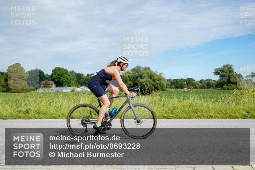 31.08.2025 - Elbe Triathlon Hamburg Michael Burmester http://msf.ph/oto/8693228 31.08.2025 11:03:53 Radfahren 1311, 1320, 1536 meine-sportfotos.de